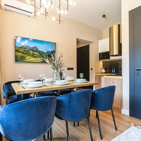 Piaseckiego Apartment